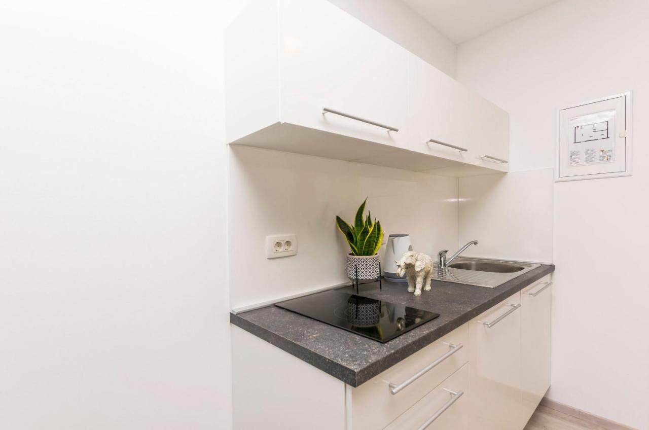 Apartments And Rooms Adriatic Suites شيبينيك المظهر الخارجي الصورة