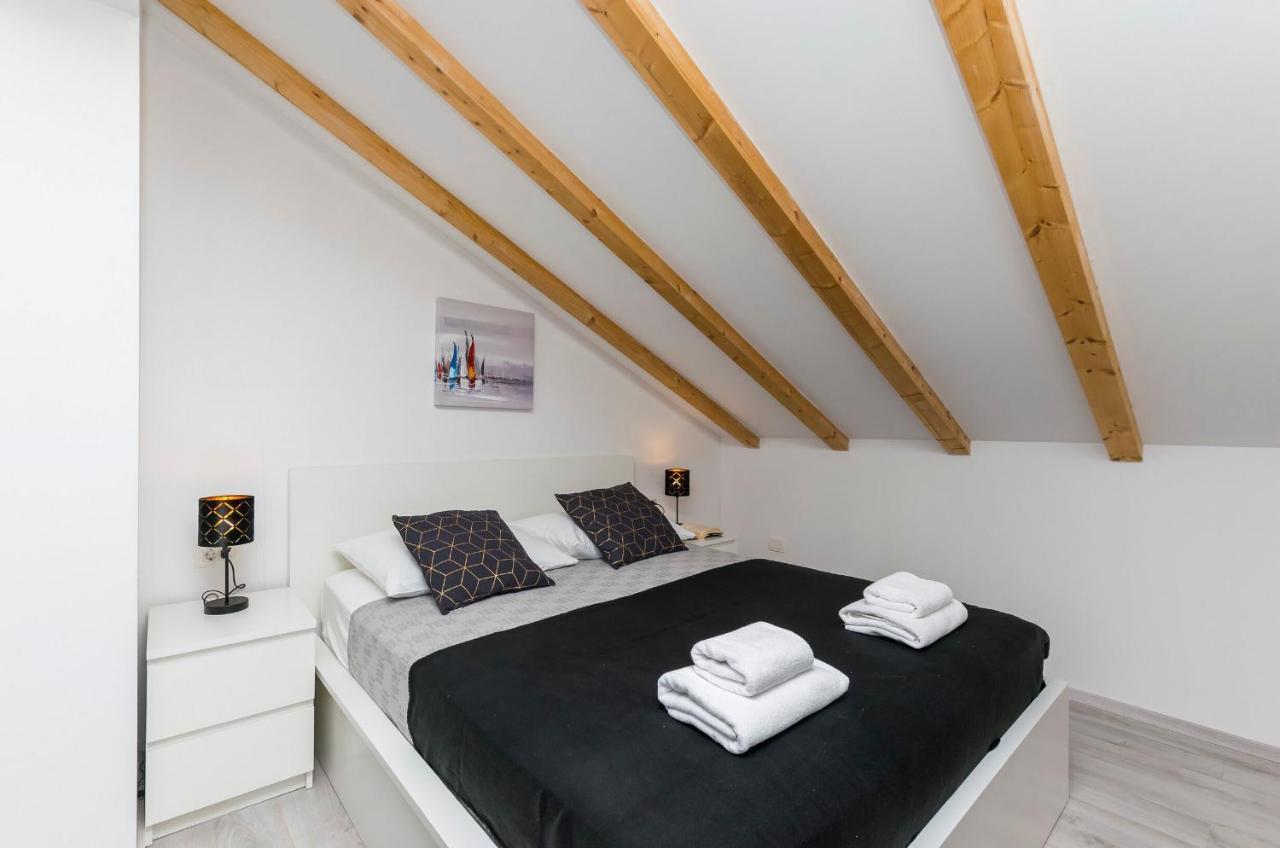 Apartments And Rooms Adriatic Suites شيبينيك المظهر الخارجي الصورة