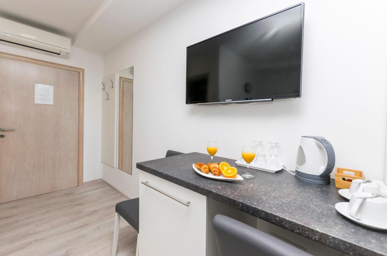 Apartments And Rooms Adriatic Suites شيبينيك المظهر الخارجي الصورة