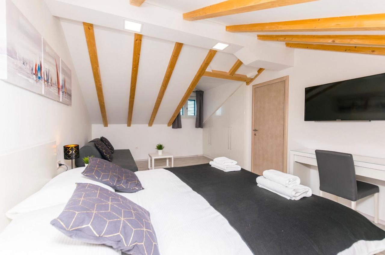 Apartments And Rooms Adriatic Suites شيبينيك المظهر الخارجي الصورة