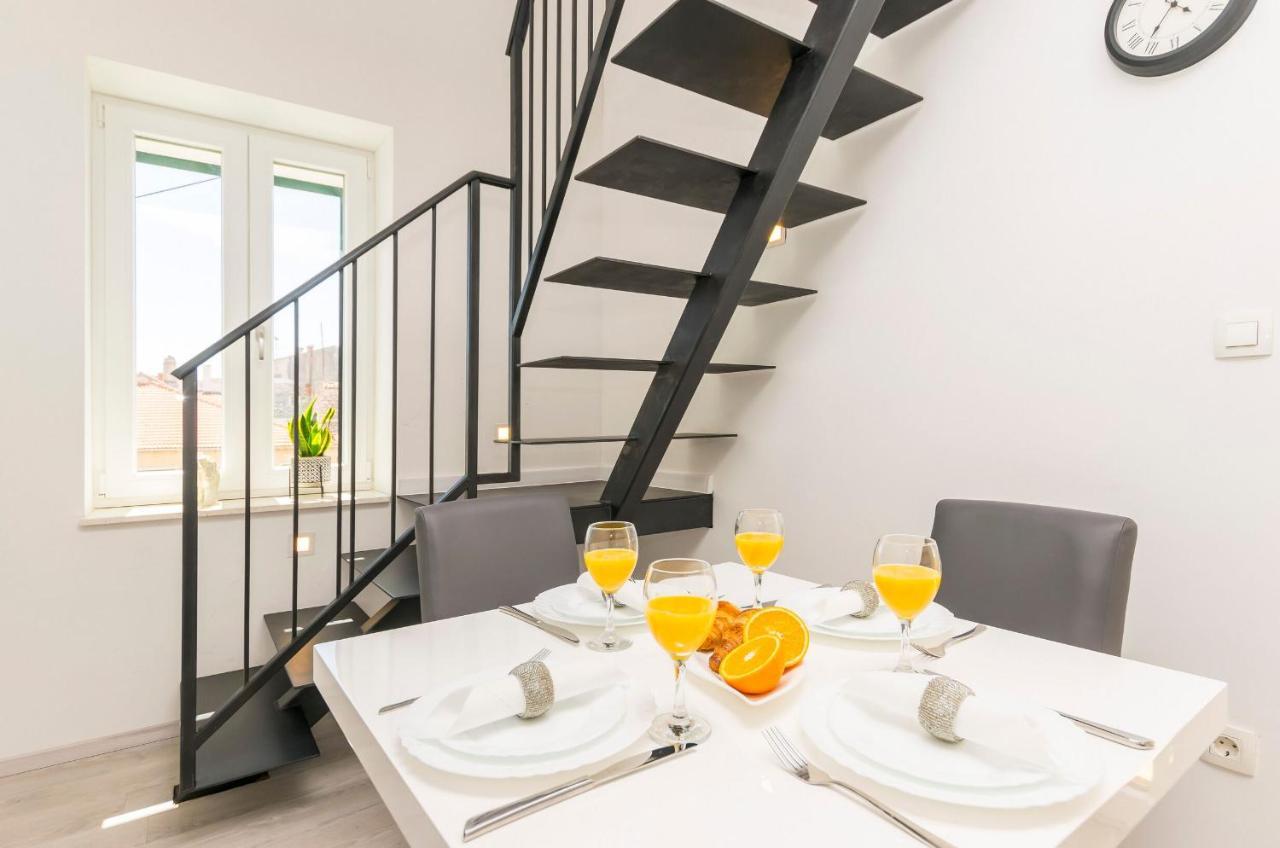 Apartments And Rooms Adriatic Suites شيبينيك المظهر الخارجي الصورة