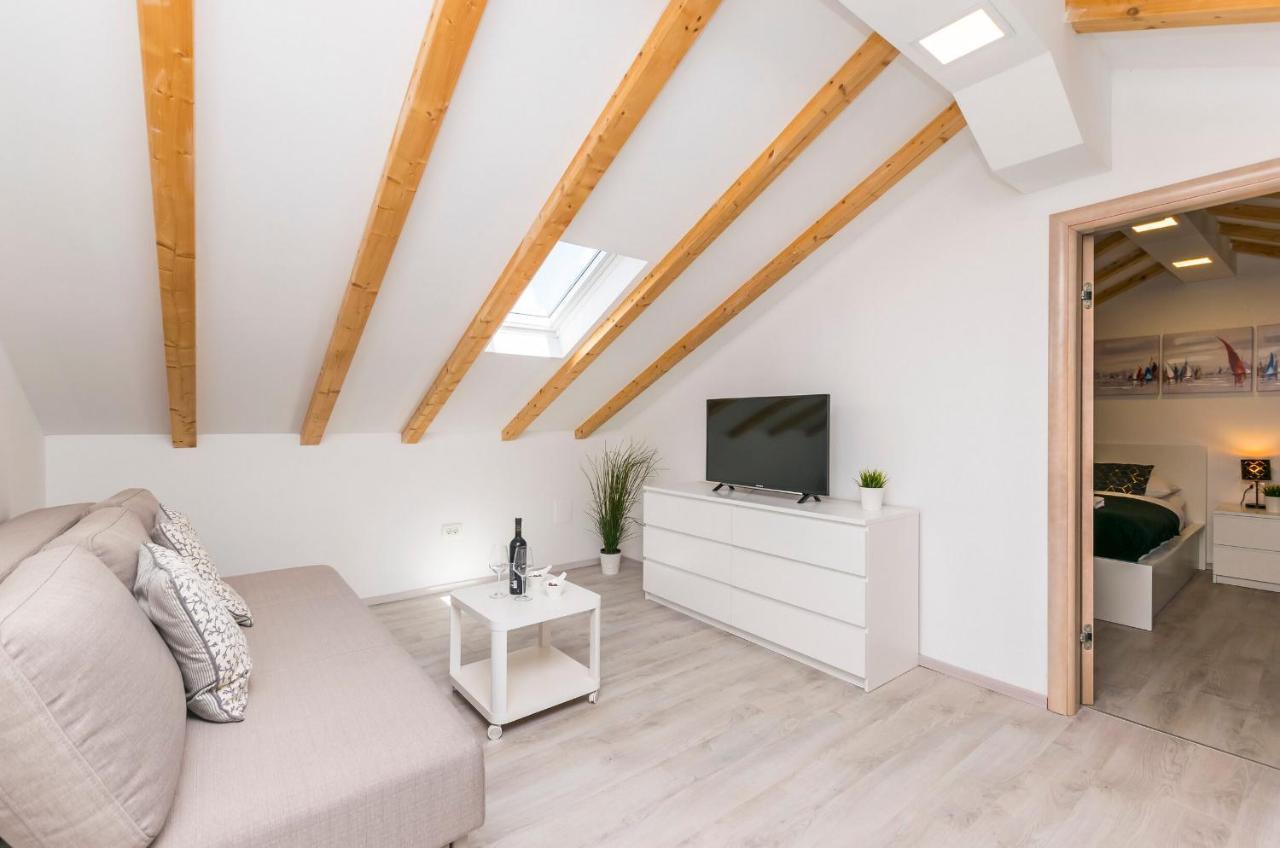 Apartments And Rooms Adriatic Suites شيبينيك المظهر الخارجي الصورة