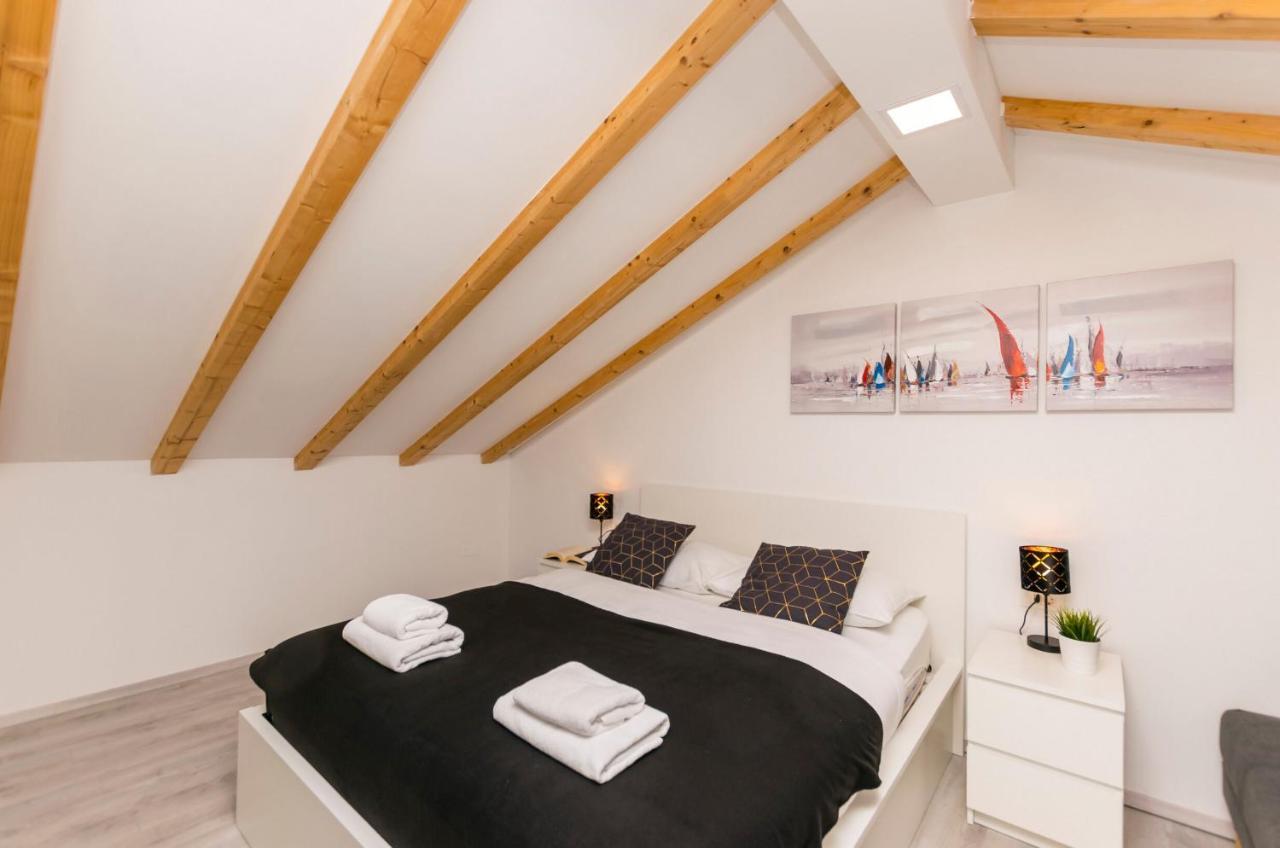 Apartments And Rooms Adriatic Suites شيبينيك المظهر الخارجي الصورة