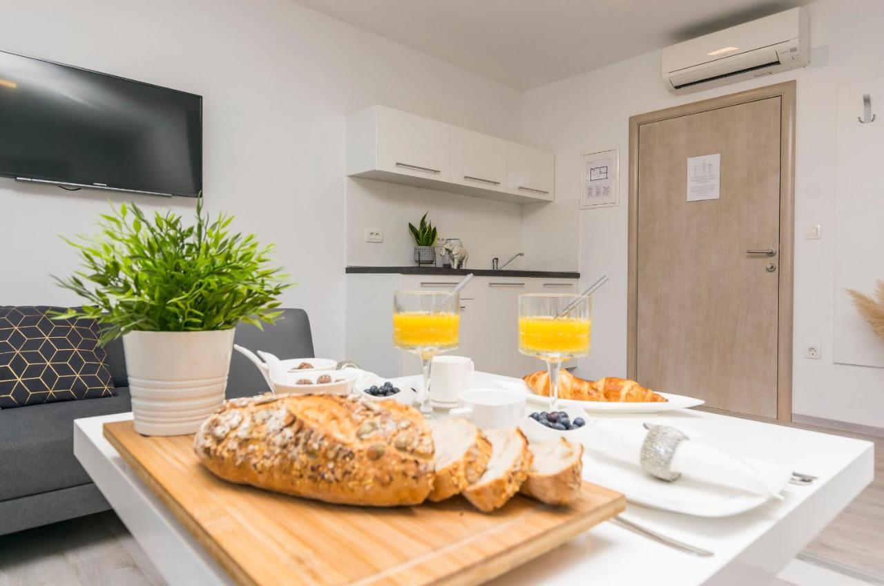 Apartments And Rooms Adriatic Suites شيبينيك المظهر الخارجي الصورة