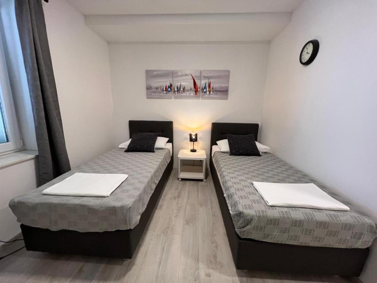 Apartments And Rooms Adriatic Suites شيبينيك المظهر الخارجي الصورة
